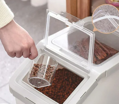 Storage container